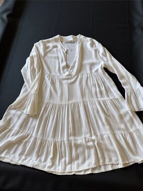 Women’s GIGI MODA White Tiered V-Neck Dress